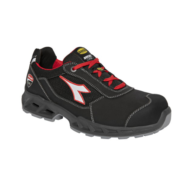 CHAUSSURE SHARK ENGINE LOW S1PS